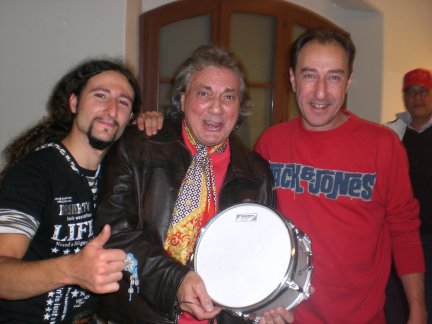Tullio De Piscopo con Giorgio Pecchioni e Leandro Bartorelli